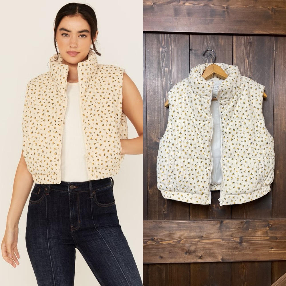 New Women’s Cropped Floral Print Puffer Vest Size Medium